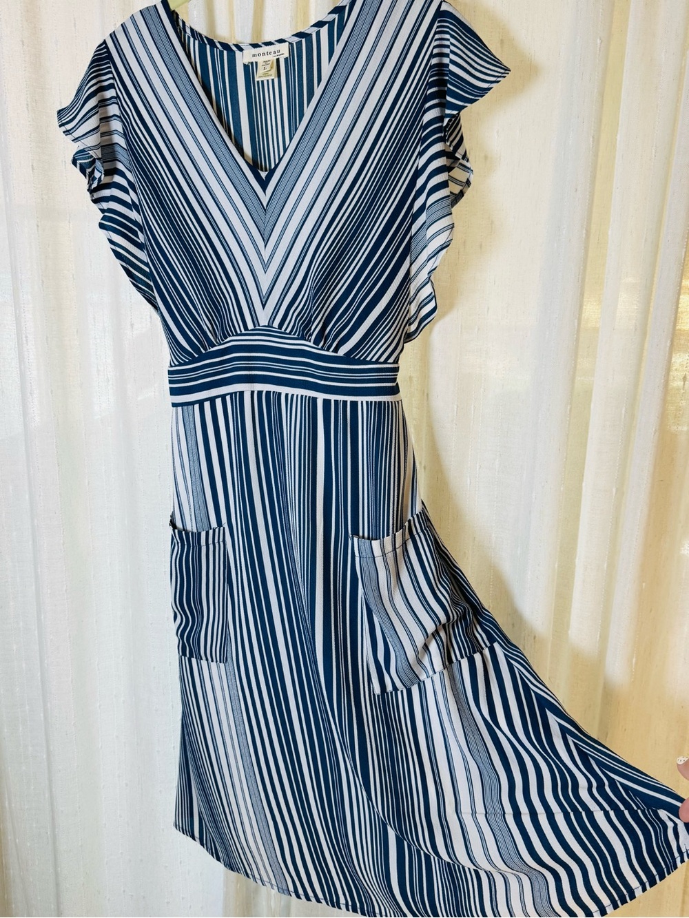 Monteau Blue & White Striped V-Neck Flowy Dress with Pockets - Large